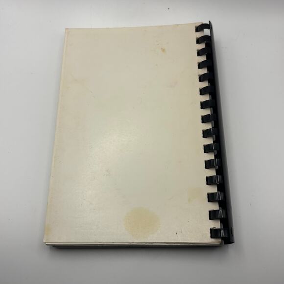 Classic Cooking COOKBOOK Parkview Baptist Church Baton Rouge, Louisiana 1992 - Picture 4 of 4